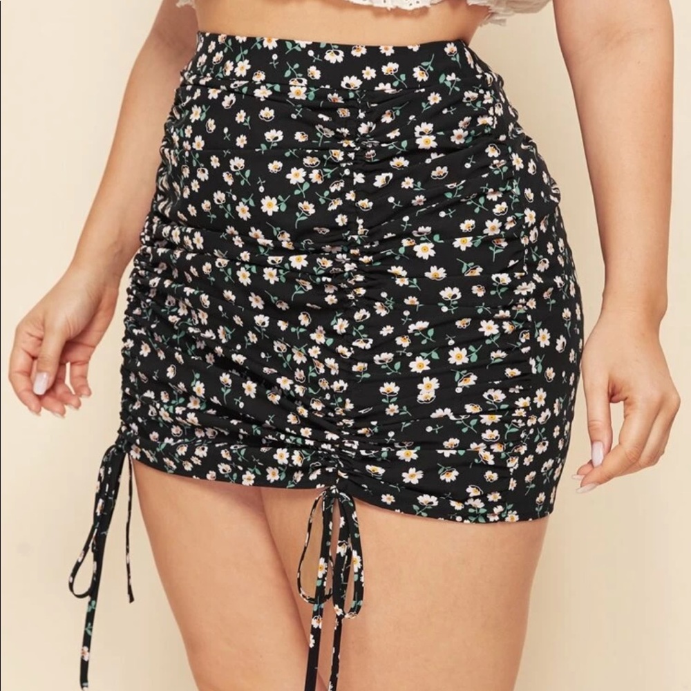 Rushed drawstring black skirt from SHEIN size 1xl